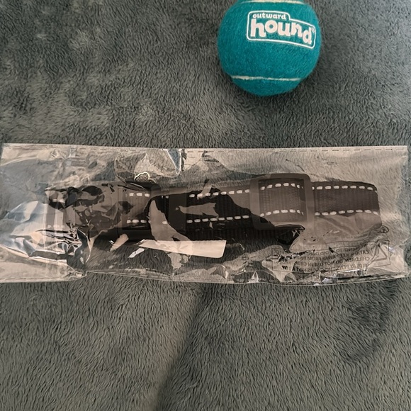 Black reflective stripes small dog collar with paw 🐾 charm and toy ball New - Picture 2 of 5